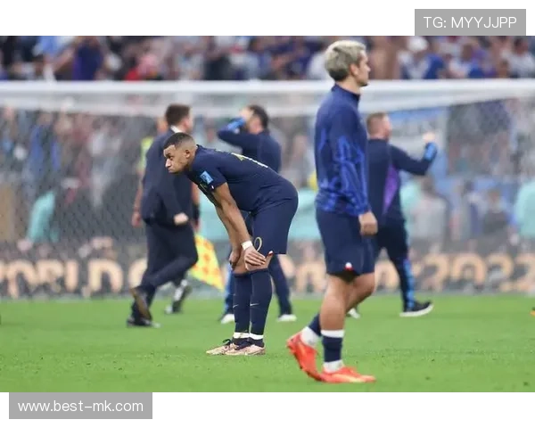 法国队集训备战关键战役，姆巴佩领衔全队冲刺决赛圈